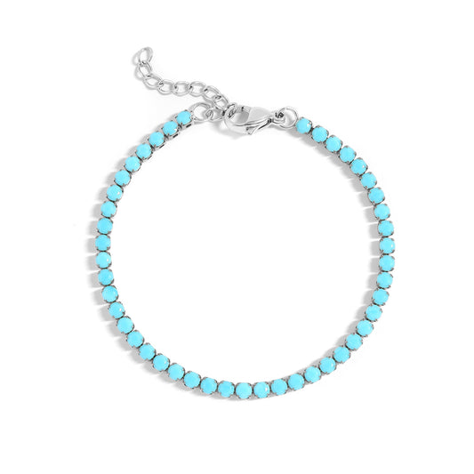 Turquoise beaded bracelet on a white background