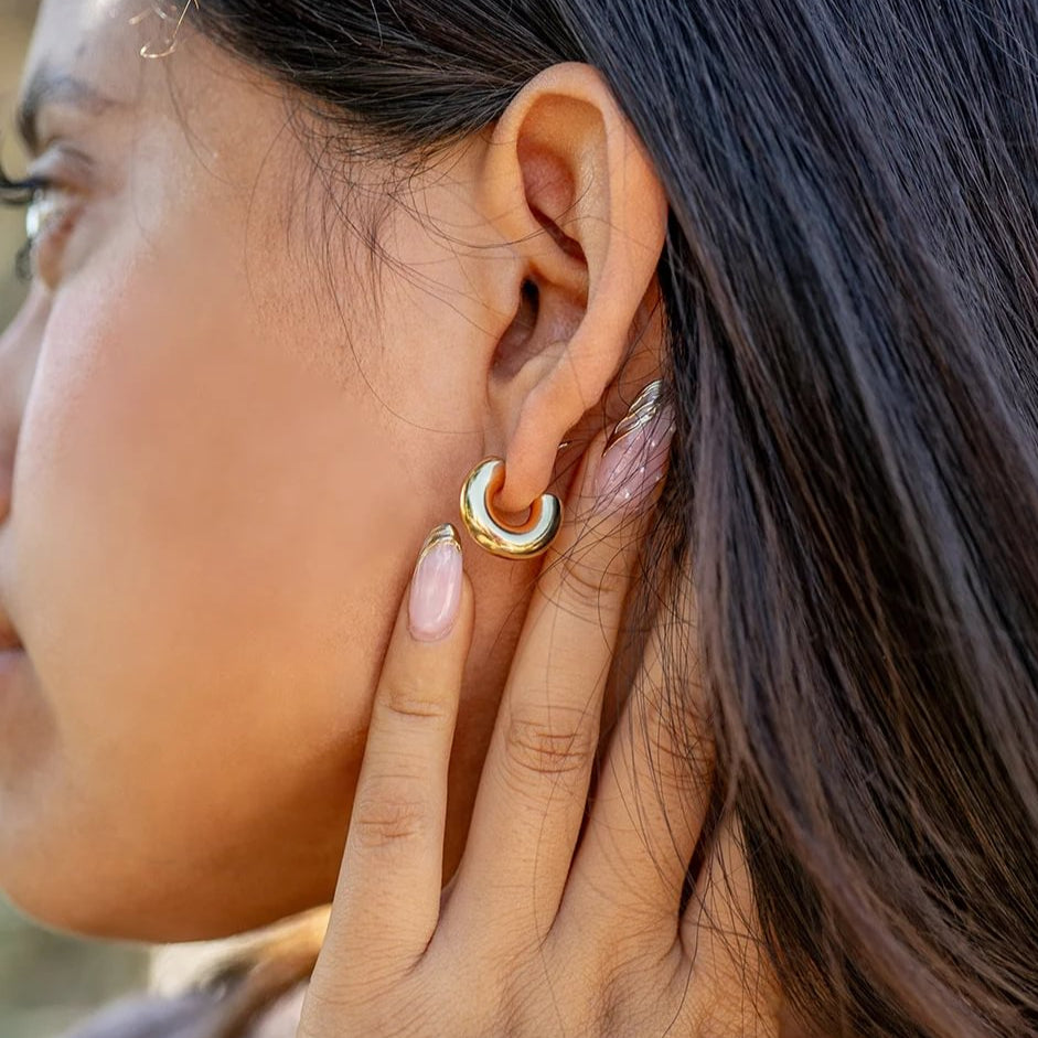 Sunset Hugs Earrings